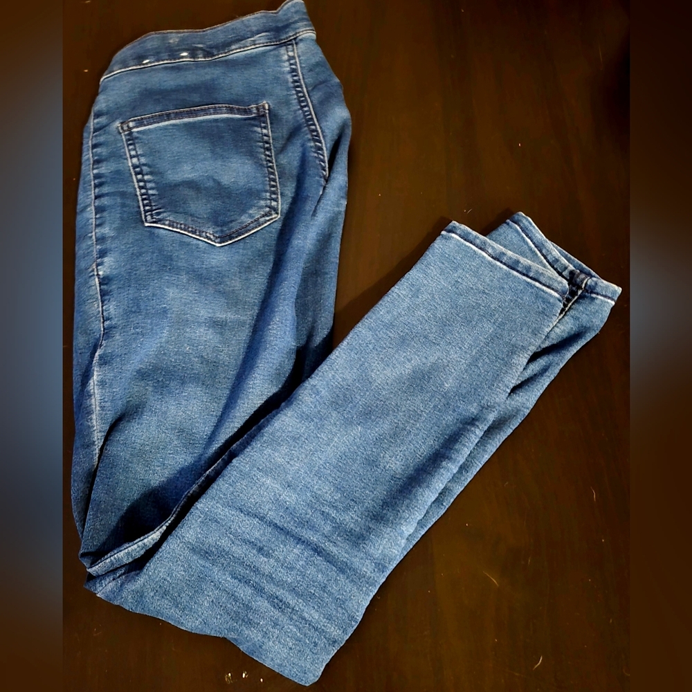 High Rise Jeggings - Picture 2 of 3